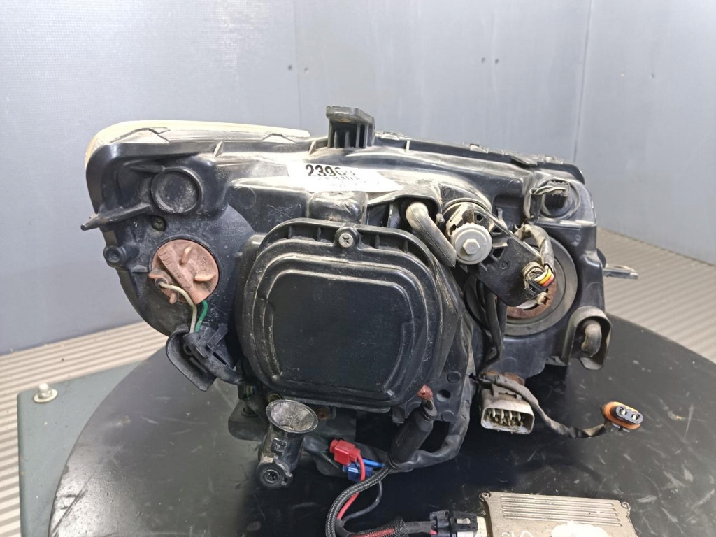 фото №8, Subaru tribeca фара лампа левый перед