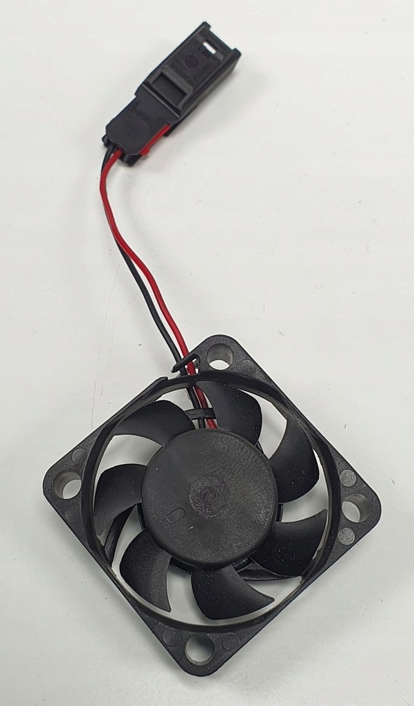 фото №1, Вентилятор камеры land rover discovery sport l550