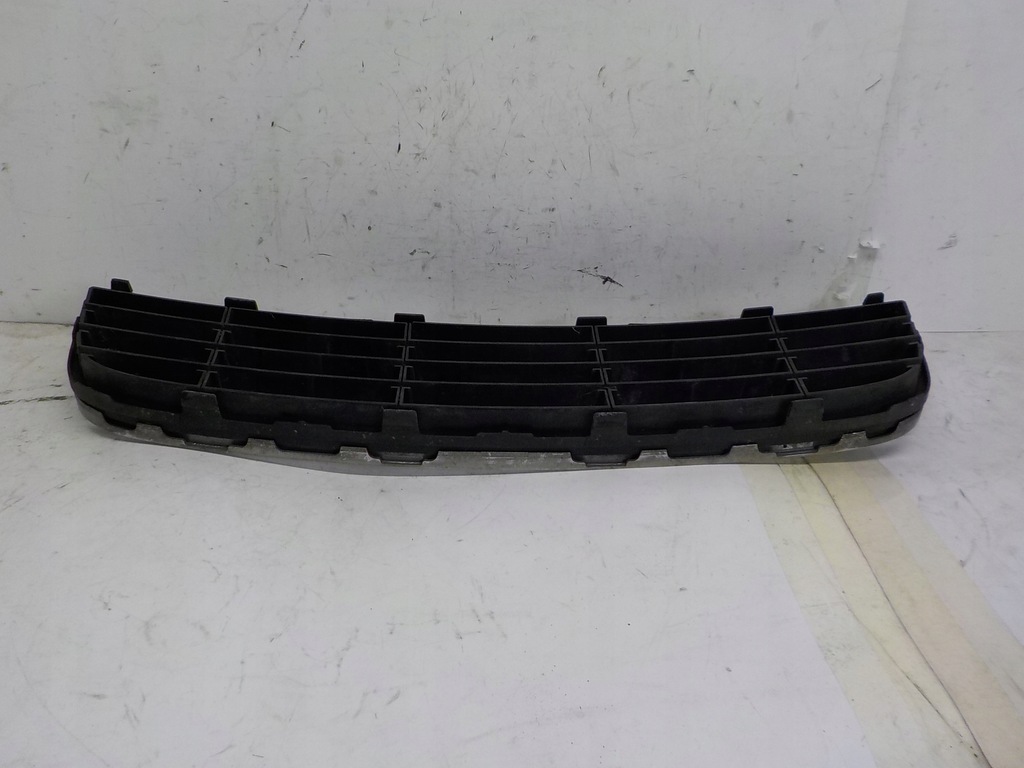 фото №9, Volkswagen golf v kombi jetta решётка решётка радиатора бампера 1k0853677c