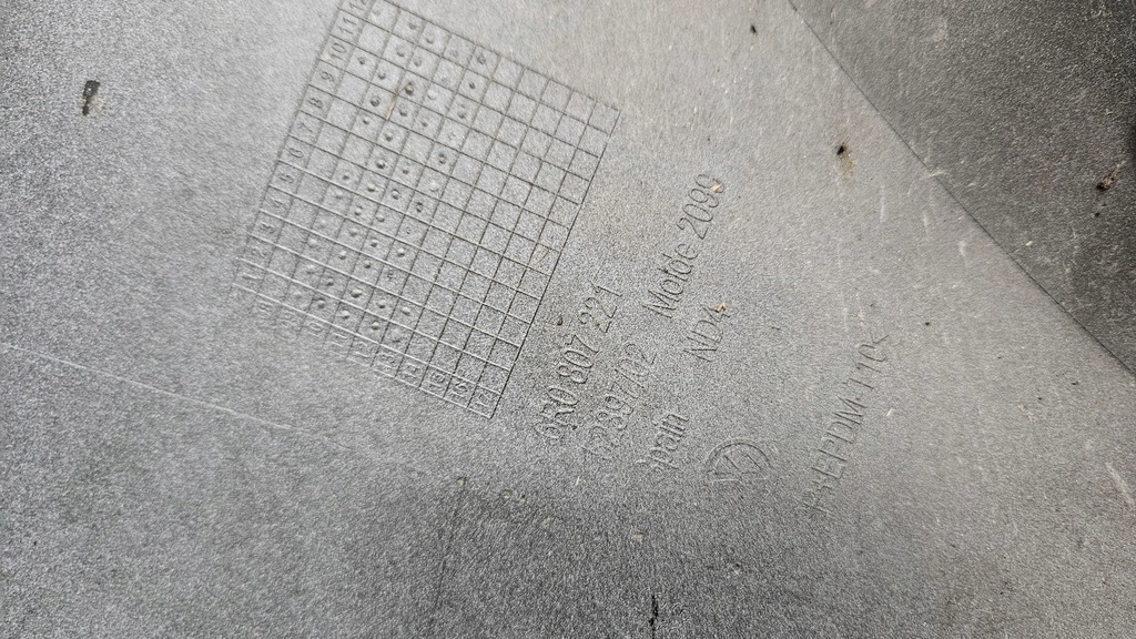 фото №12, Бампер перед передний vw polo v 6r плита 6r0807221