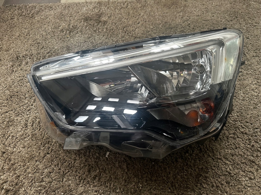 фото №1, Лампа передняя левая opel combo e 2020- 9816826080 обычная