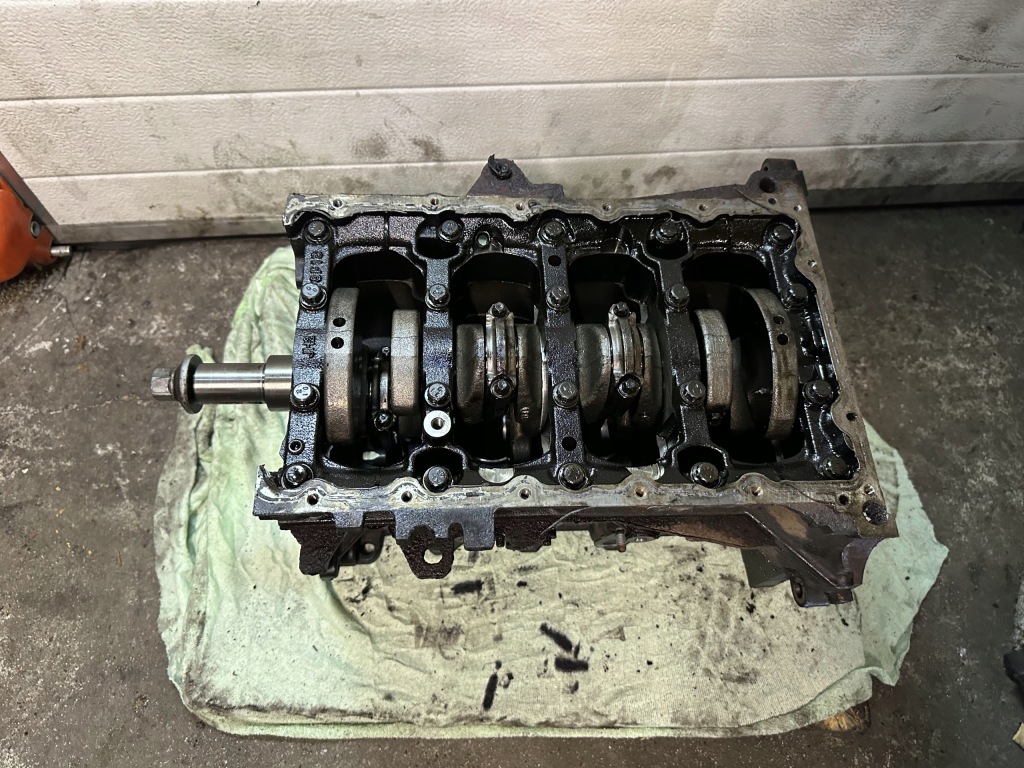 фото №5, Блок двигателя dół wał поршни 1.6 crdi d4fb