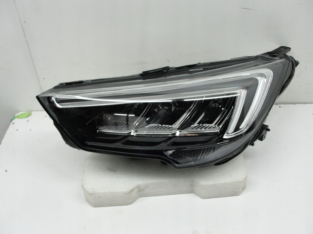 фото №1, Лампа перед левая opel crossland lift 2020- full led yq00709680