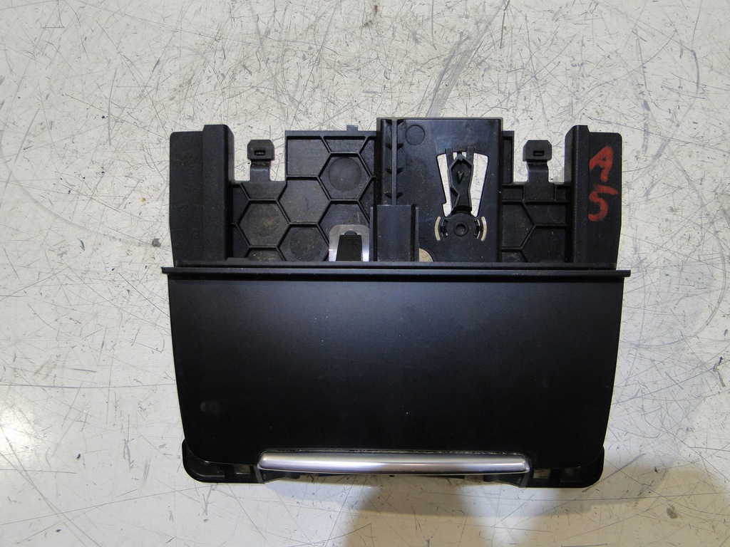 фото №13, Audi a5 8t пепельница 8k0857951