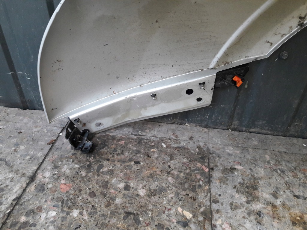 фото №10, Крыло правый перед opel vectra c серебряный