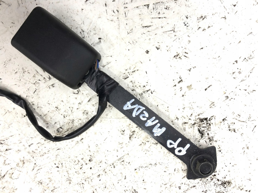 Кліпса вставка поперечина правий перед mazda 6 2 08- в Україні