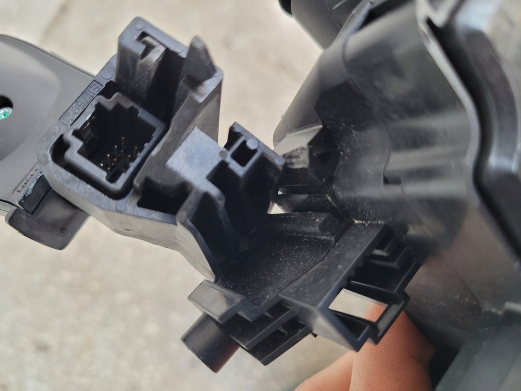 фото №5, Перемикачі перемикач комбінований dacia duster ii