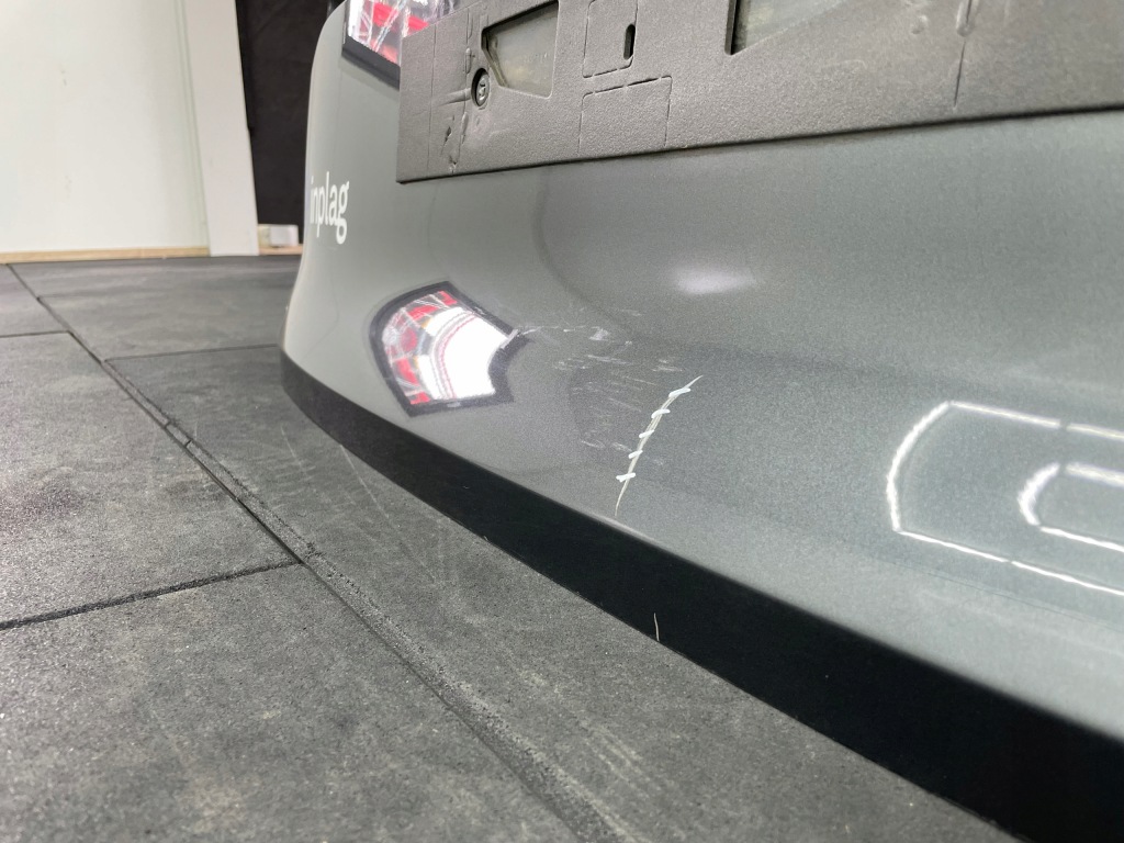 Audi q5 3 8m 2024r-- кришка багажника багажника задні задня Доставка