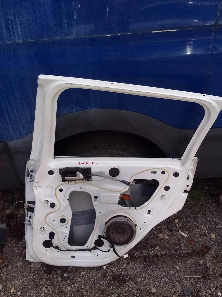 фото №2, Peugeot 2008 i двері праве задня