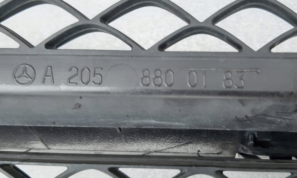 фото №15, Mercedes c-klasa w205 решётка радиатора решётка радиатора night-paket чёрный