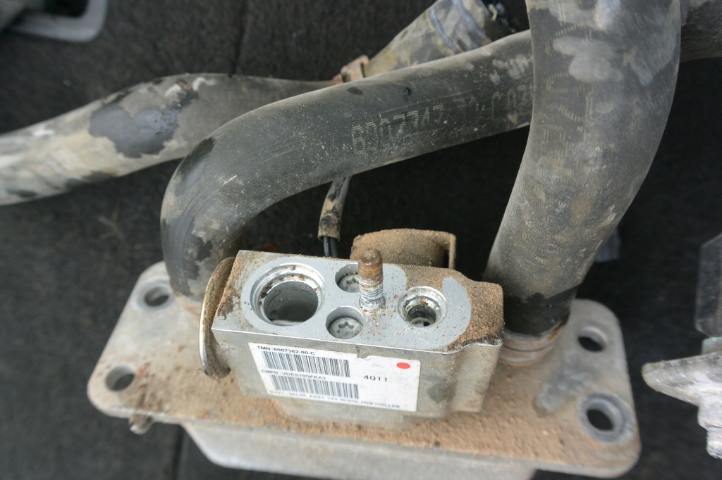 Радиатор кондиционер помпа воды комплект  tesla model s Оригинал