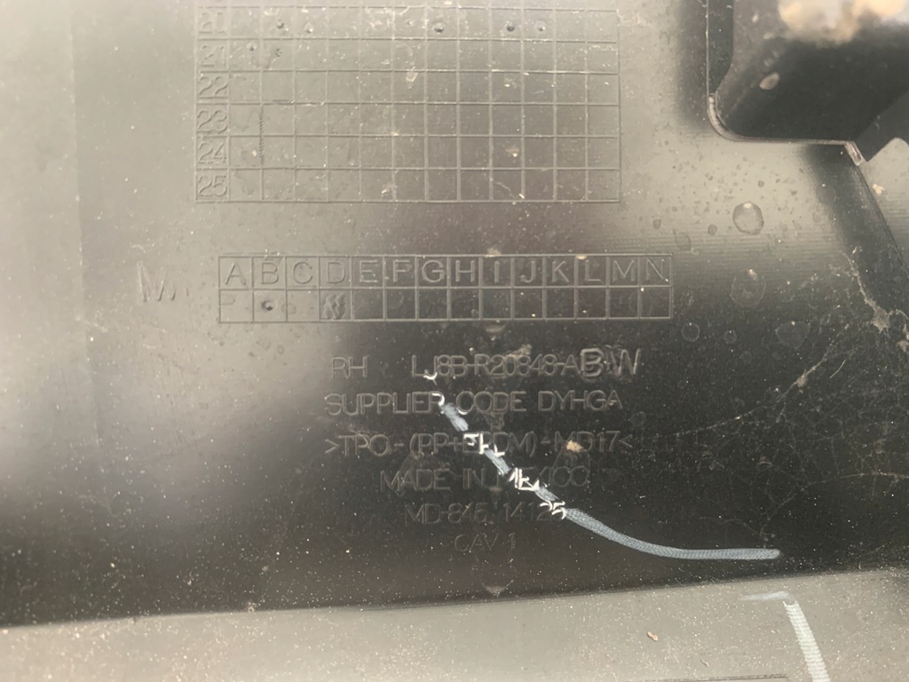 фото №14, Ford mustang mach-e rwd 75.7kwh молдинг дверь правый перед правая передняя