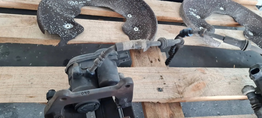 фото №11, Sq5 8r q5 супорти гальмівні диски задня 330mm a4 b8 s4 a6 c7 a7 s5