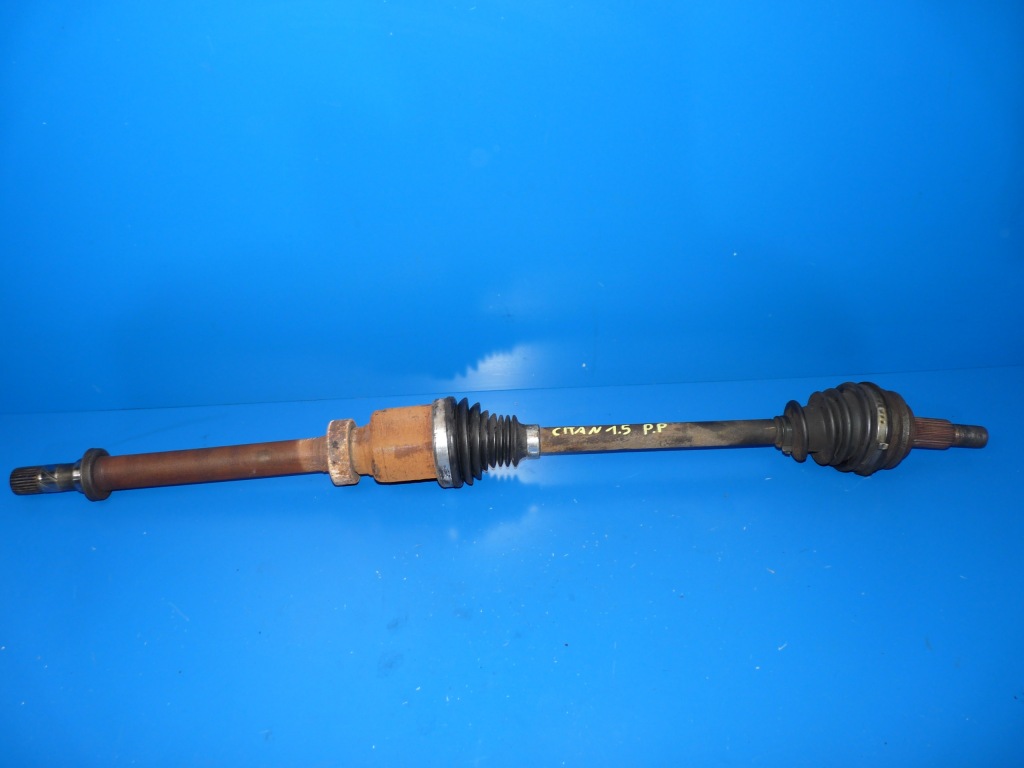 Купити Mercedes w415 citan kangoo привідний вал правий перед довга