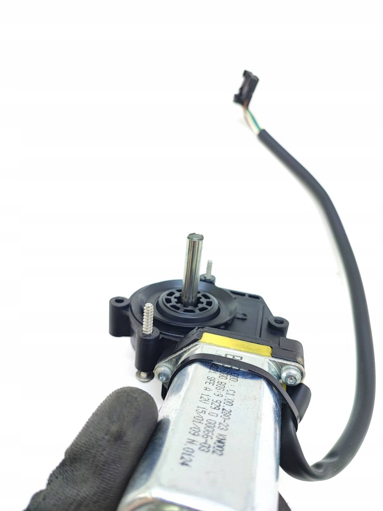 фото №5, Mercedes-benz s w221 2011 моторчик шторки безопасности стекло задний