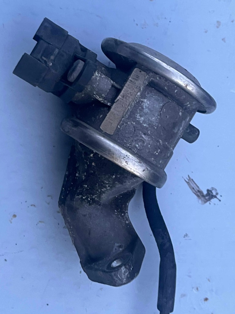 фото №1, Клапан egr bmw 5 e39 оригинальный номер m54