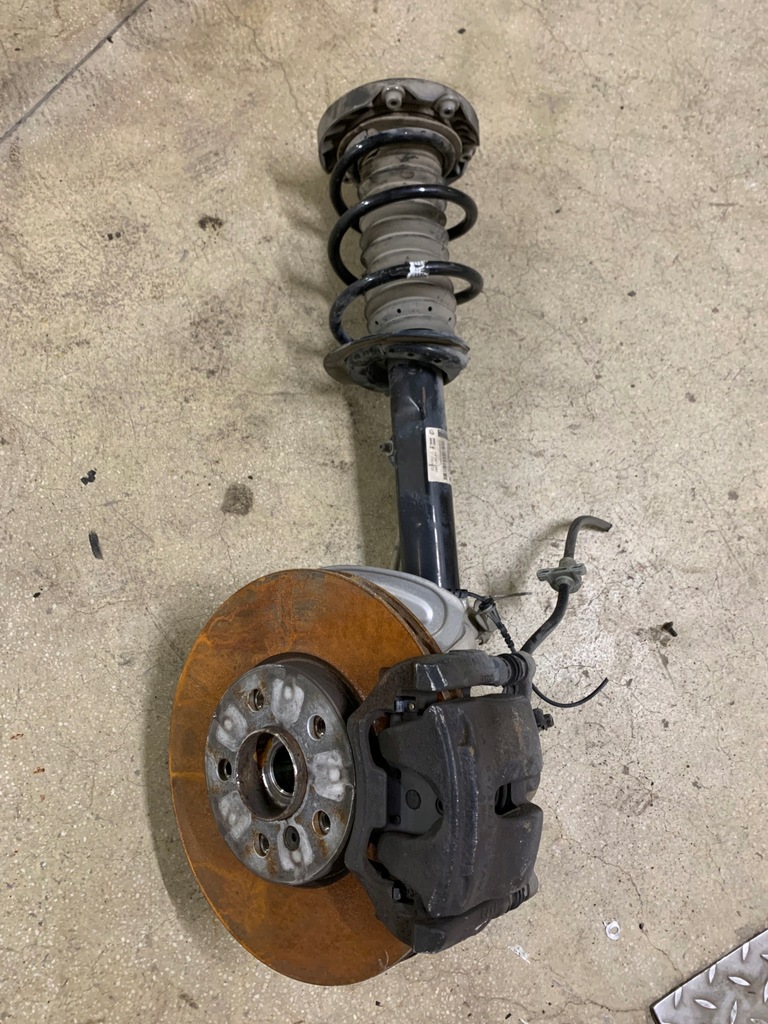 фото №1, Амортизаторна стійка поворотний кулак амортизатор правий перед bmw x1 f48