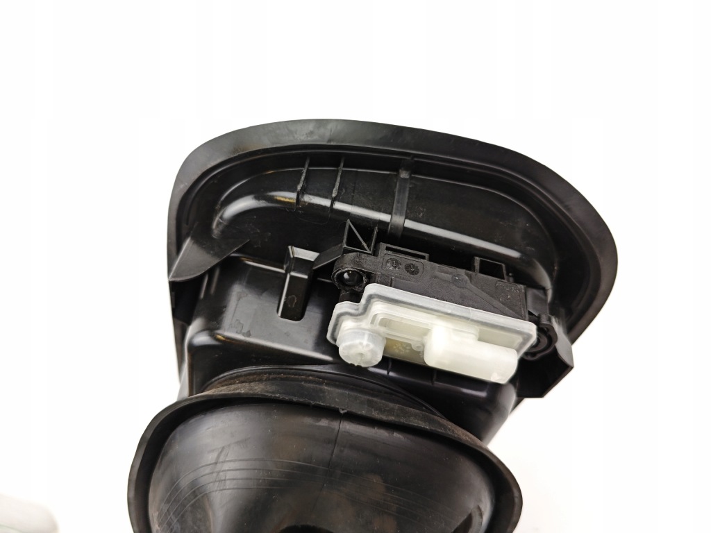 фото №10, Bmw g30 кришка заливна горловина пального 7391833