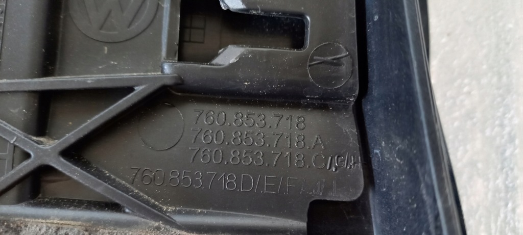 фото №8, Молдинг крыла правая перед vw touareg iii 18- 760853718a