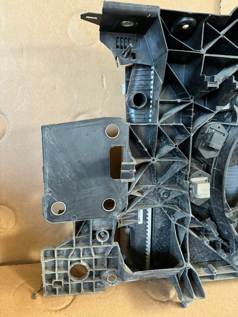 фото №3, Pas передний радиатор renault fluence ze