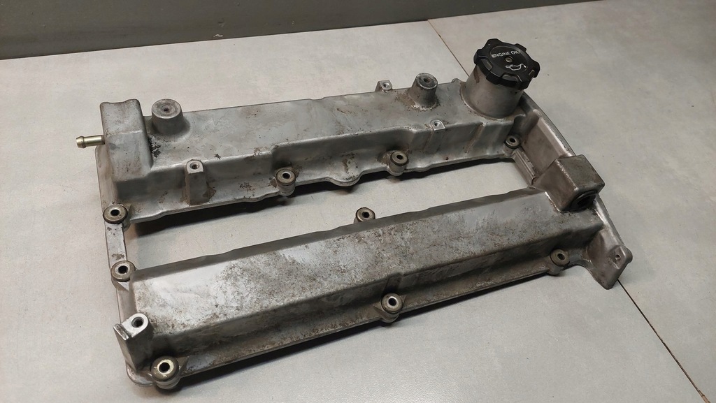 фото №11, Крышка клапанов space wagon iii 2.4 gdi 4g64