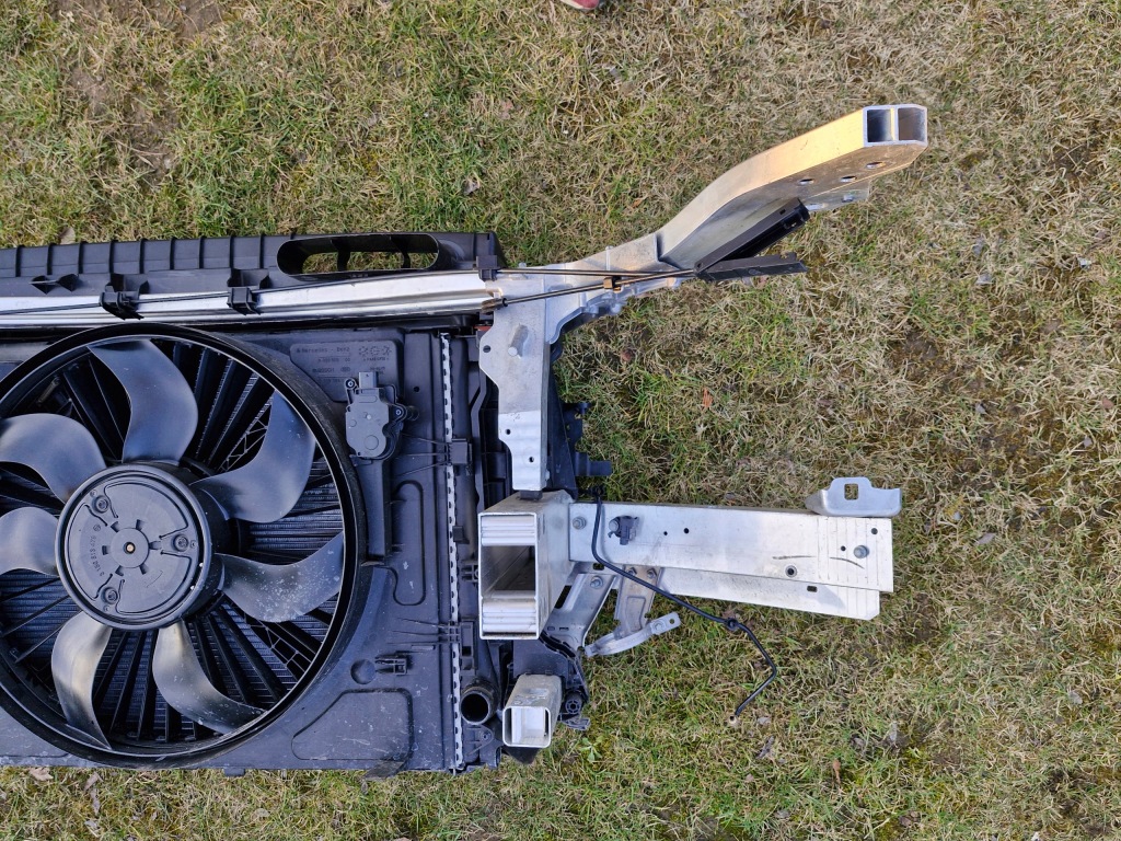 фото №10, Mercedes glc w253 x253 усилитель pas передний радиатор kpl.