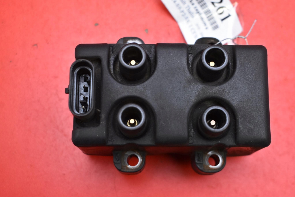 фото №1, Катушка зажигания 7700873701 2526151a renault thalia 1 i 1.4 8v 75 km 02-06