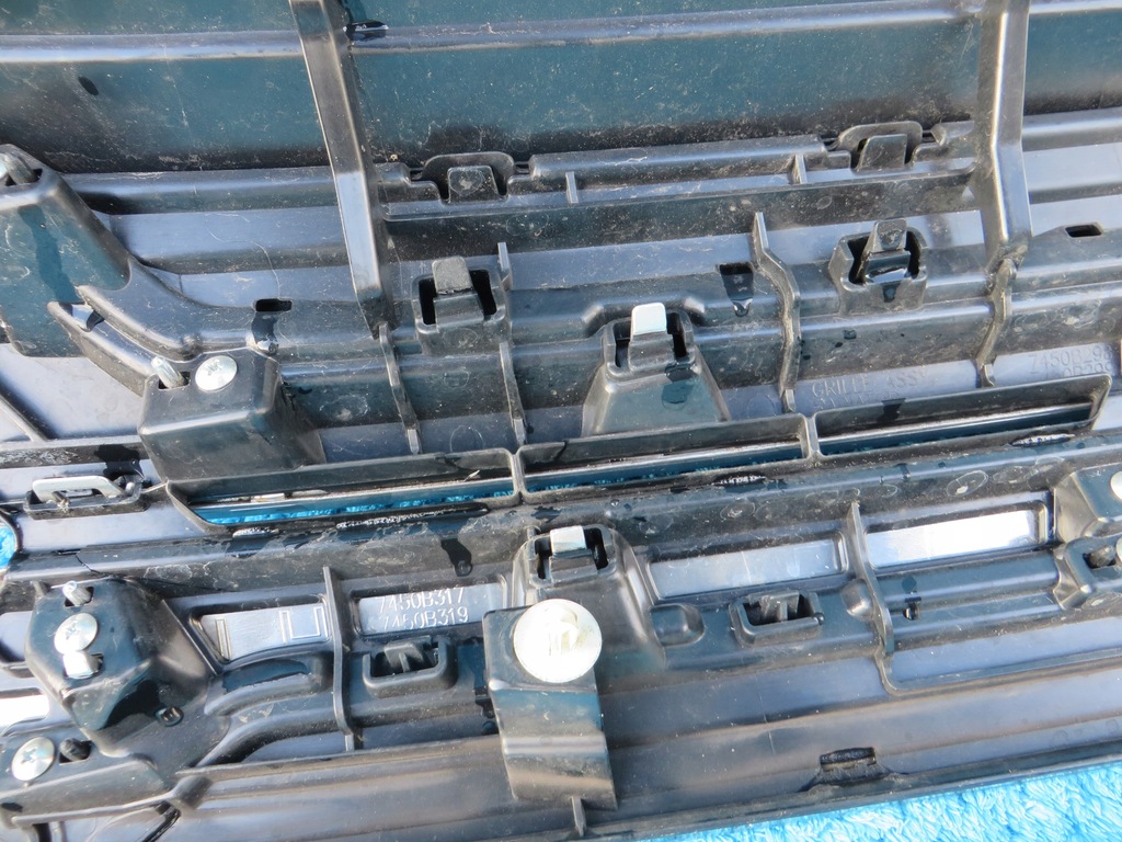 фото №11, Outlander 3 iii lift 2018- решётка радиатора оригинал