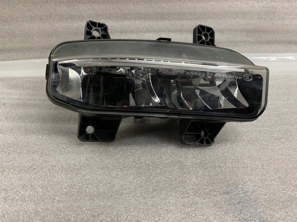 фото №1, Dodge ram 68273292ab протитуманна фара правий led drl світло