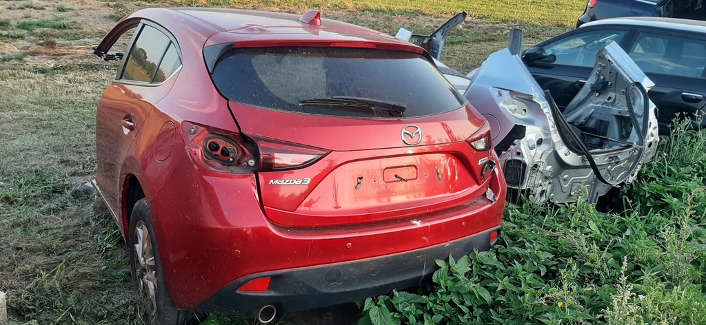 фото №1, Крышка багажника задняя mazda 3 -bn-41v