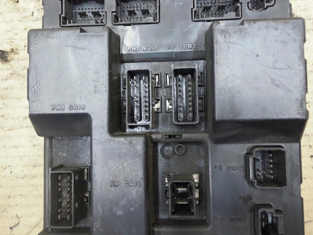 фото №6, Peugeot 307 модуль коробка bsi 9651197380a