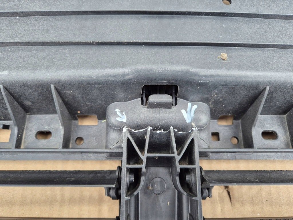 фото №11, Ford focus mk4 iv 18- pas передний жалюзи jx6ba16e146b1g