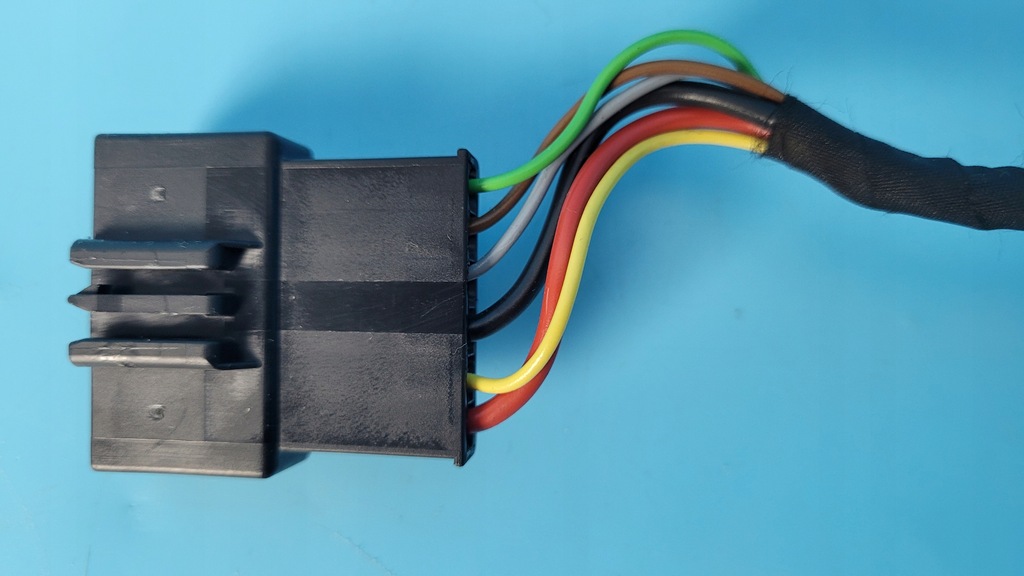 фото №7, Bmw x6 iii g06 21r подстаканник кронштейн термический na напитки 6827173