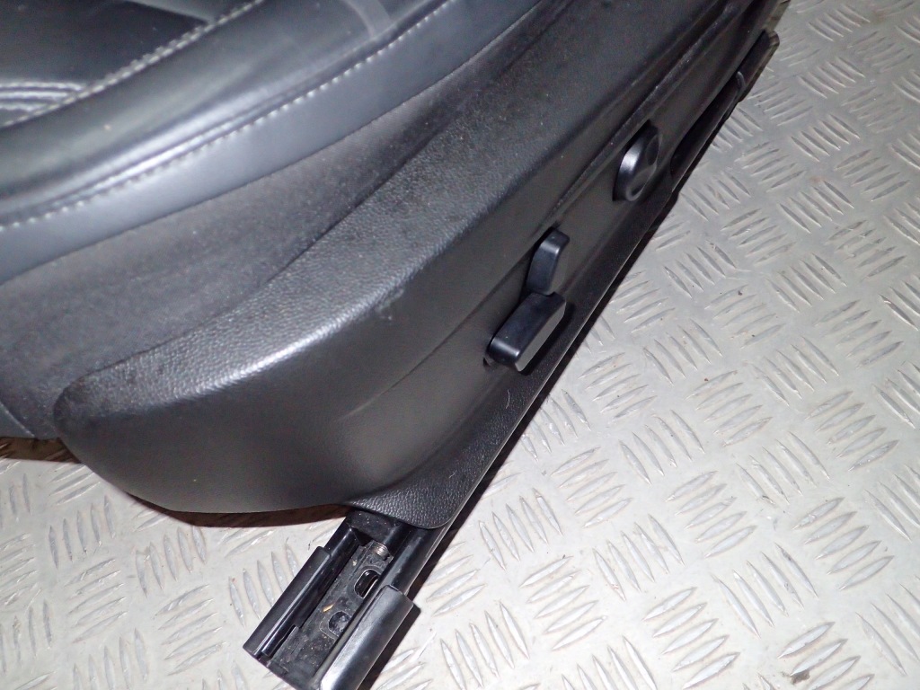 фото №13, Alfa romeo stelvio сидіння оббивка заднє сидіння обшивки шкіра підігрів тунель n9