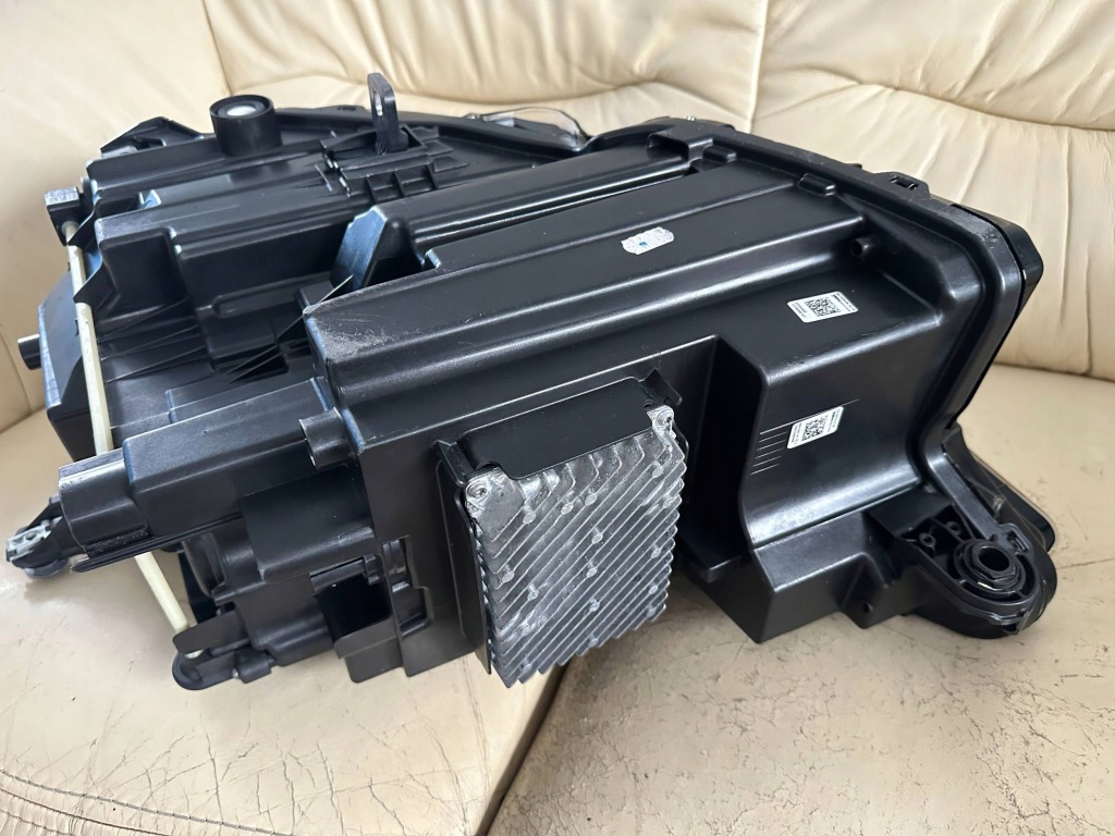 фото №9, Audi q4 sportback e-tron 2022 лампа передня