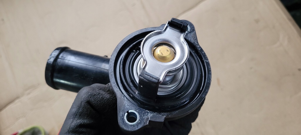 фото №8, Jeep wrangler jk корпус термостата термостат 3.6 l 05184651ah