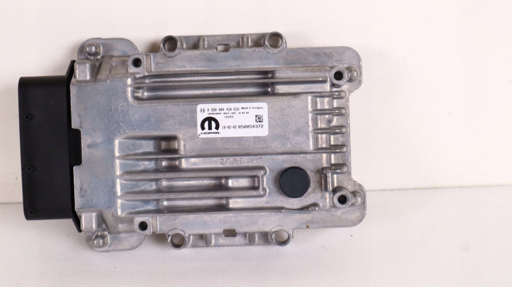 фото №1, Jeep compass ii 2.0 mtj 17- бортовой компьютер двигателя '050054372