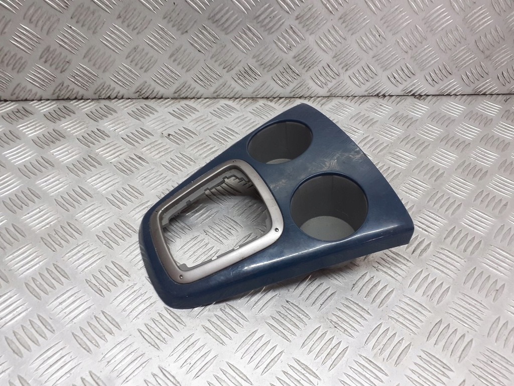 фото №4, Рамка чохол важеля перемикання передач перемикання передач mazda 2 dy