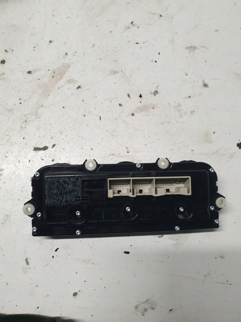 фото №3, Панель обдув кондиционера skoda octvia ii