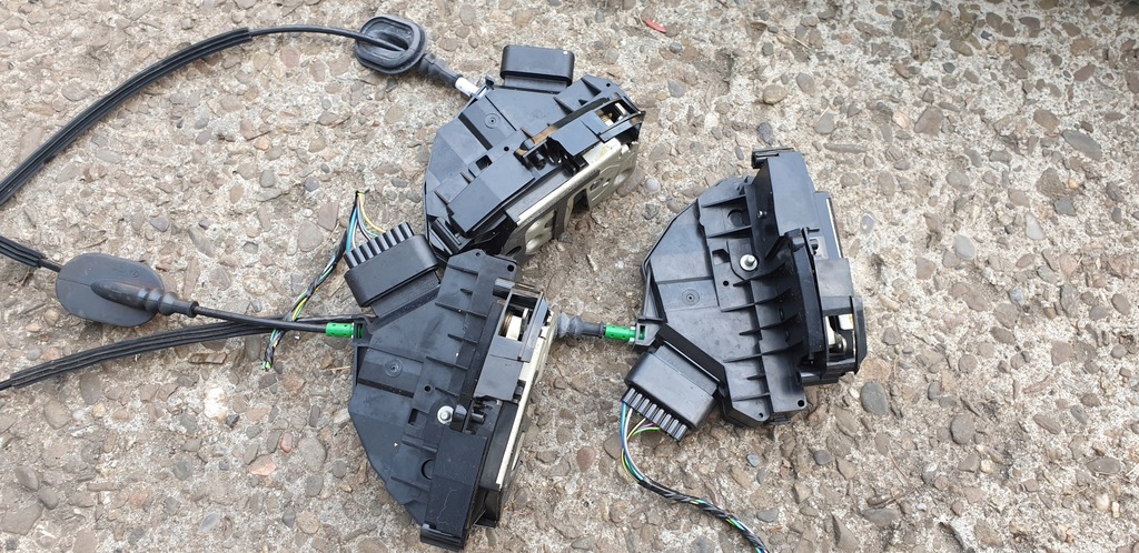 фото №1, Замок дверь ford fiesta mk 7 lift 2012-2016