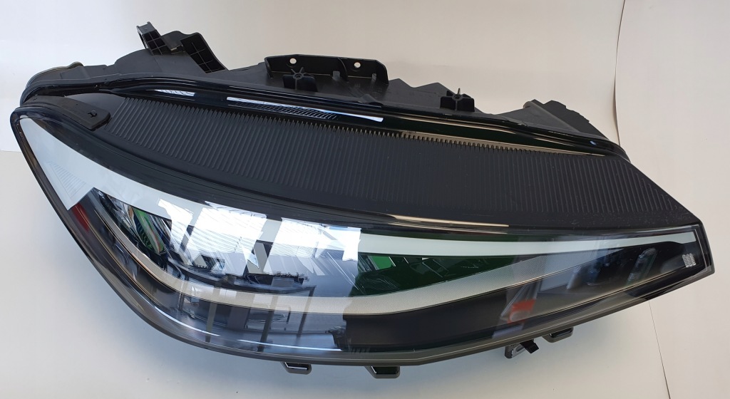 Id.4 лампа перед правая led 11b941006a в Украине