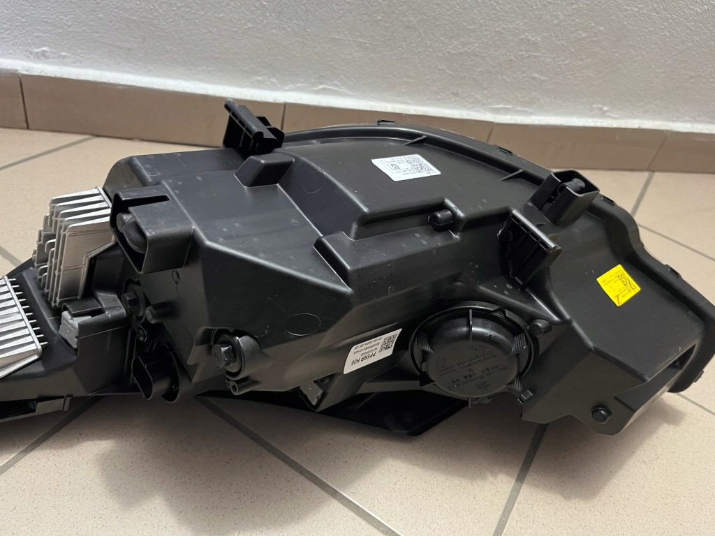 Фара передня перед права hyundai i30 3 3 рестайлінг  full led 20- 92102-g4600 в Україні