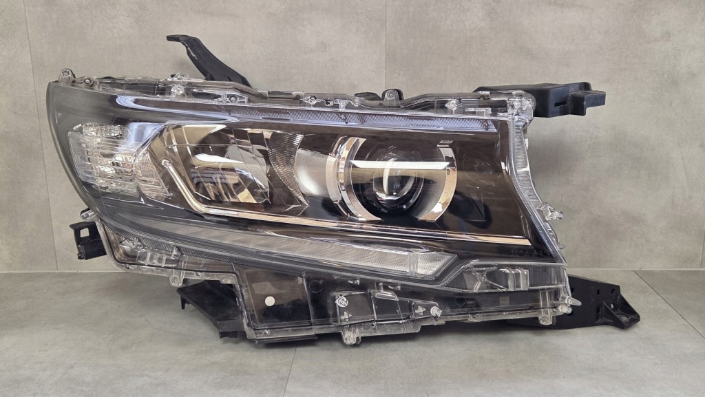 фото №1, Лампа перед toyota land cruiser j150 lift led rh права 18-22