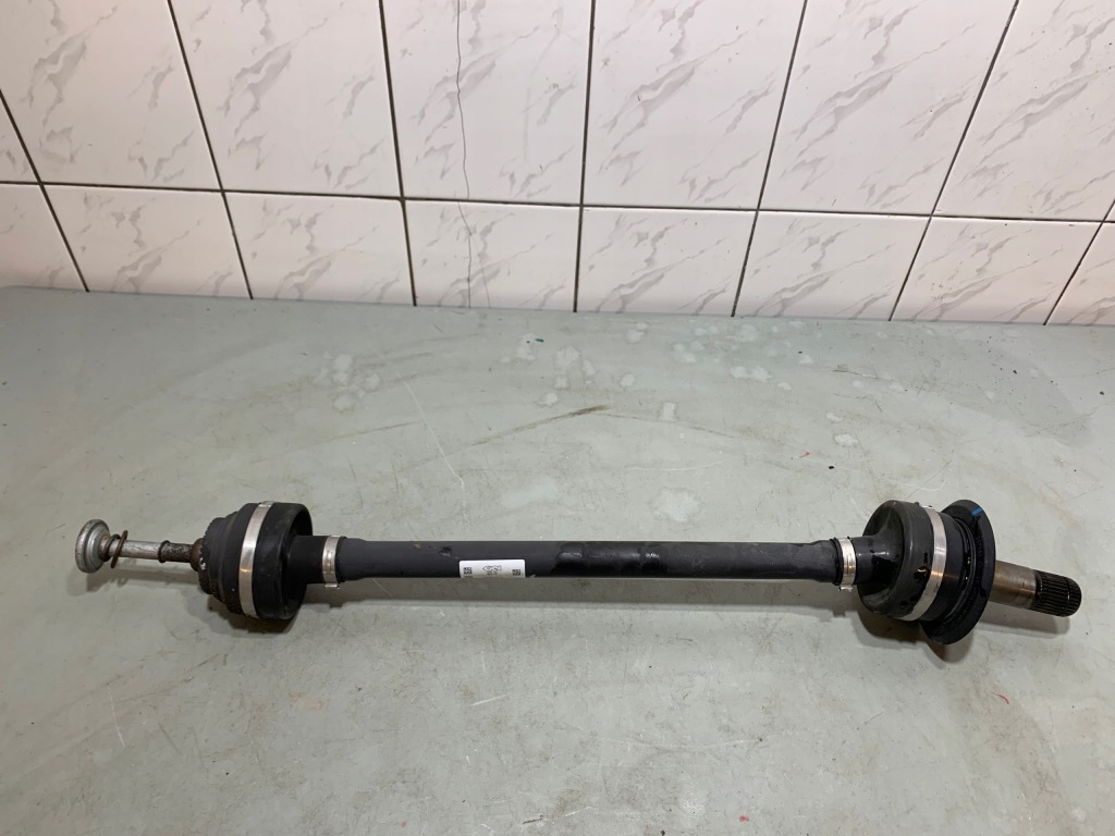 Купить Приводной вал левая задняя bmw g05 x5 g06 x6 g07 x7 8487517