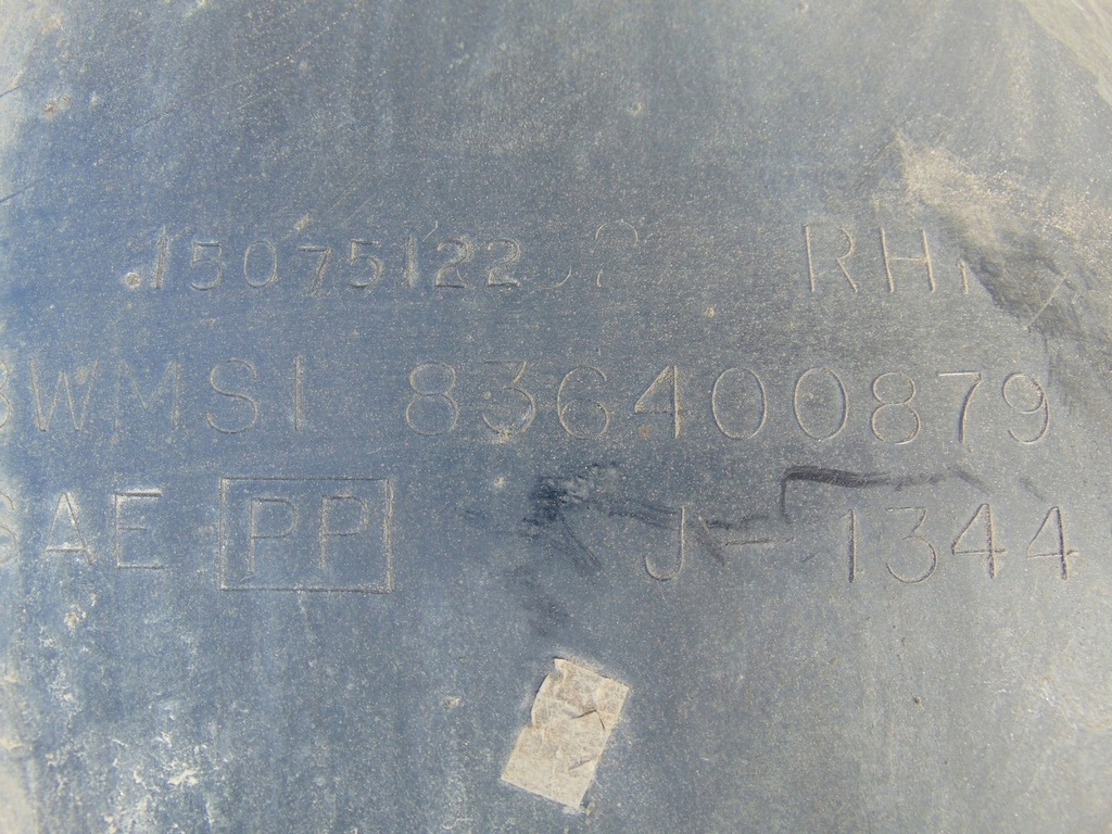 фото №13, Подкрылок правый перед chevrolet tahoe 2000 2006