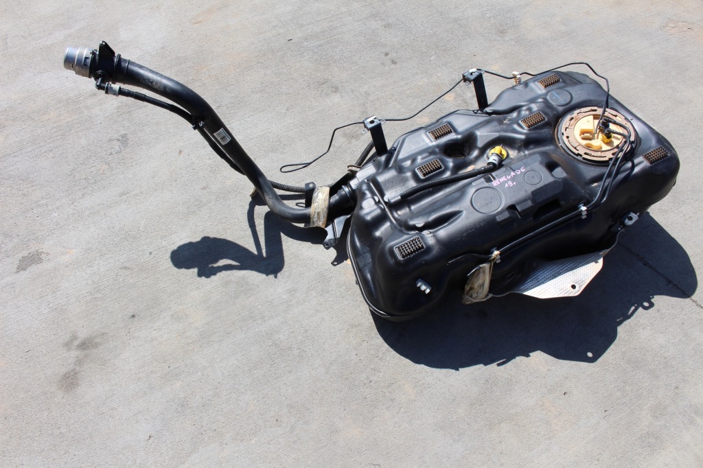 фото №1, Bak бак пального jeep renegade 19r.