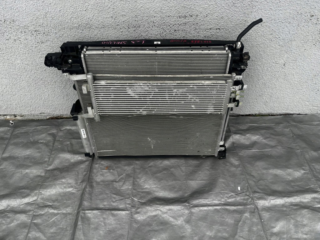 фото №1, Alfa romeo stelvio giulia радиатор комплект 2.2 lift 2022r