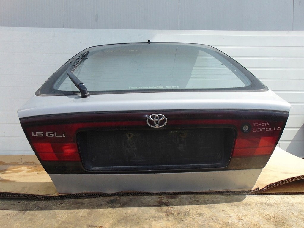 фото №5, Toyota corolla e10 liftback крышка багажника багажника накладка