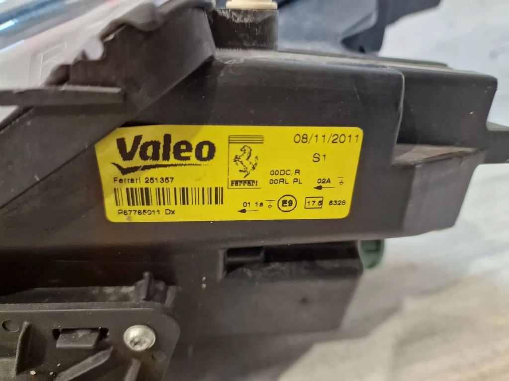 фото №10, Ferrari ff f151 11-16 ксенон+ led права лампа eu