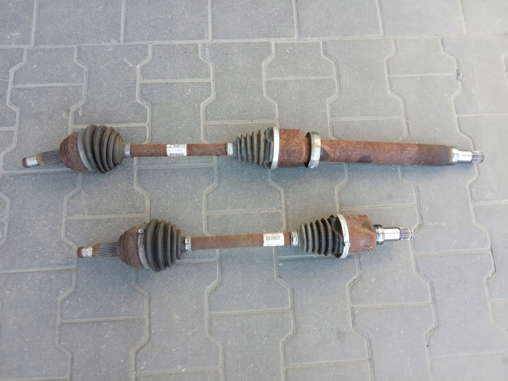 фото №1, Ford b-max 1.0 ecoboost 2012-17r. - привідний вал ліва